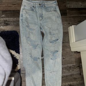 american eagle mom jeans